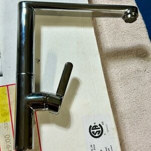 LOVSKAR bath faucet / STR Chrome silver plated sink moderen contemporary silver